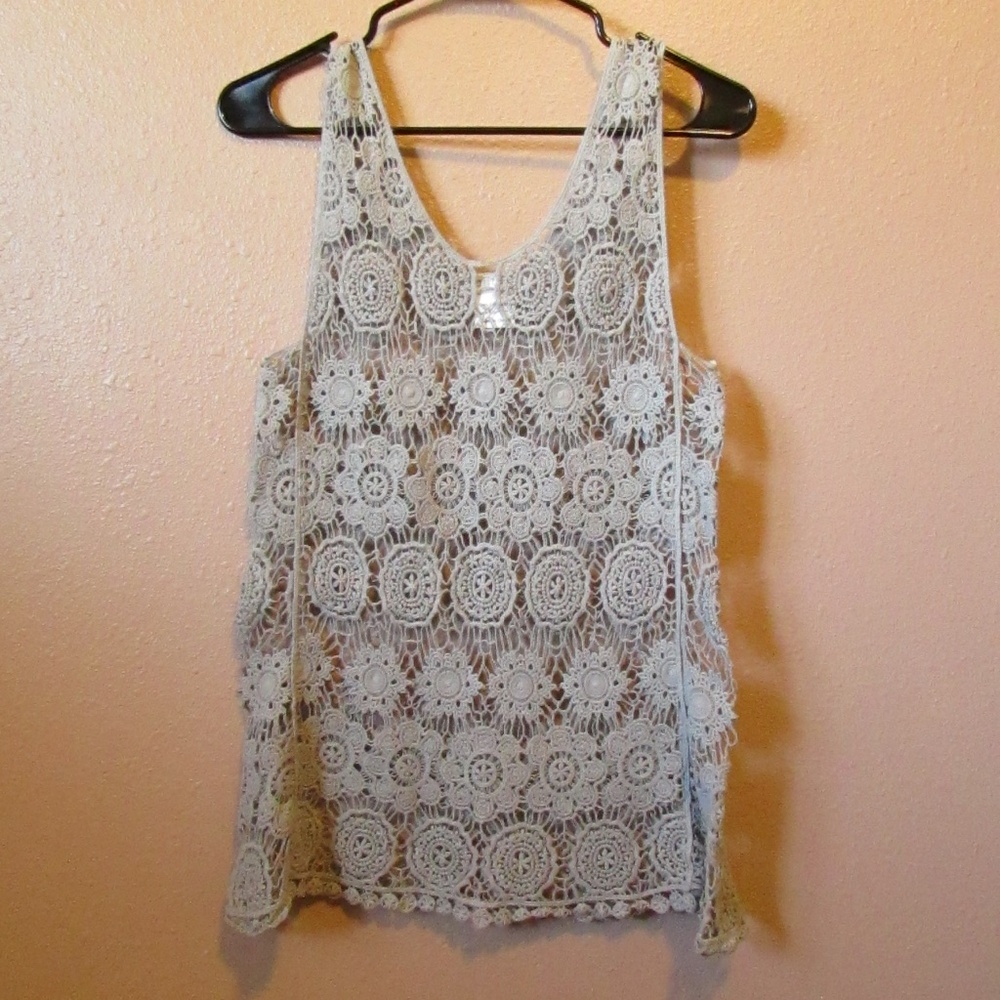 Solitaire Lace Crochet Tank Top - Light Gray